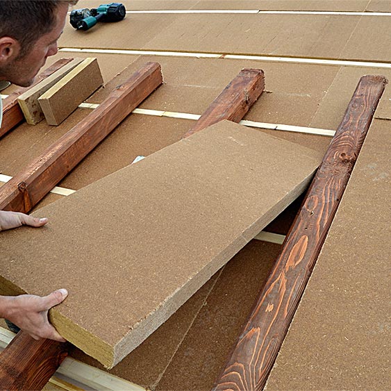 Fiber wood FiberTherm density 160 kg/mc installed on roof