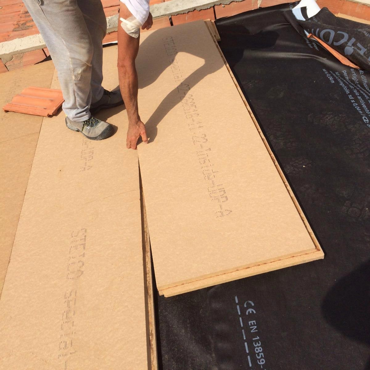 Fiber wood FiberTherm Special panels installation on roof